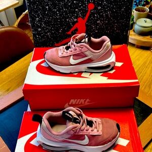 Kids Nike air max intrlk 13c - VGUC
